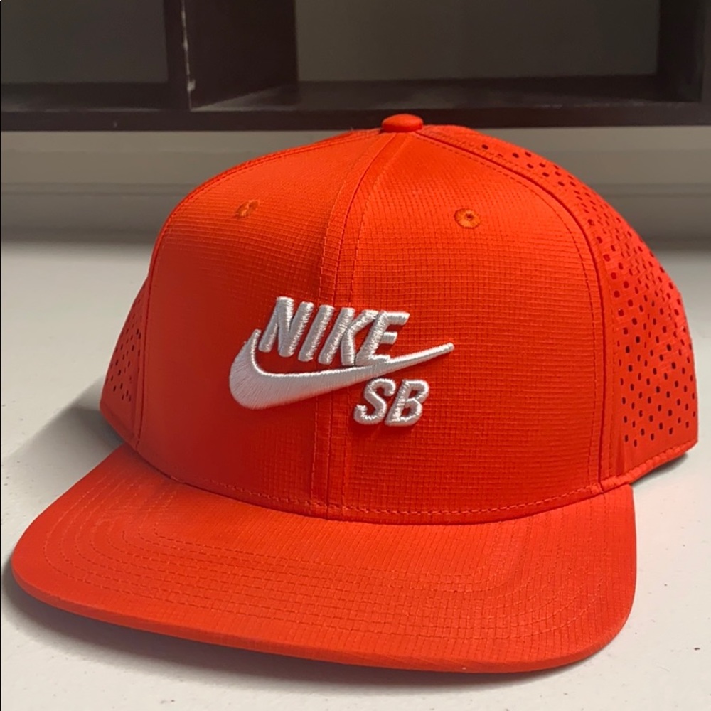 Nike SB Snapback Orange